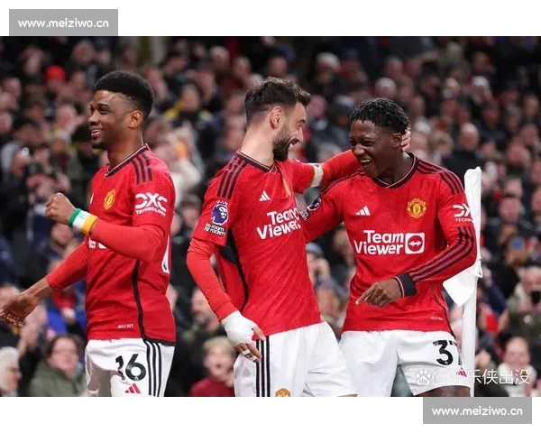 英超三强争夺埃基蒂克，曼联领跑 1 亿欧锋线战